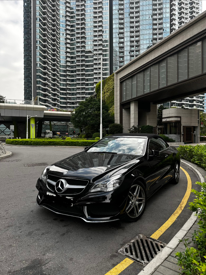 Mercedes-Benz E200 Cabriolet